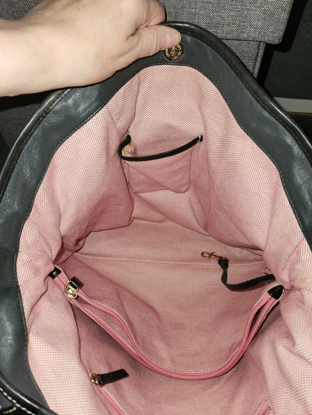 Dooney & Bourke Large Kristen Tote - Picture 11 of 13